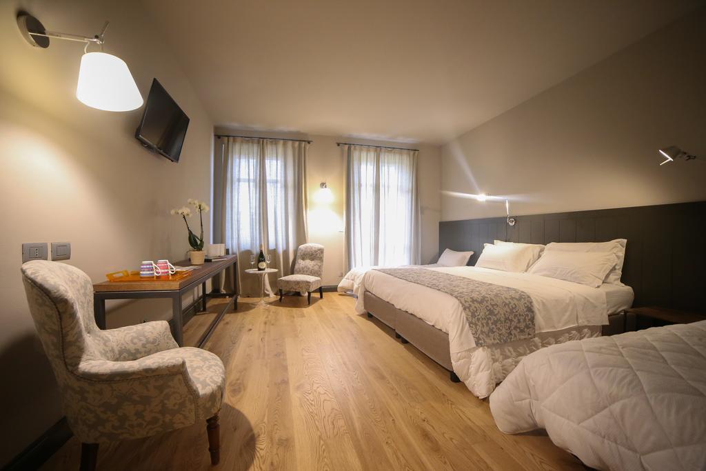 Locanda Ferro Uno, Golf Citta Di Asti Bagian luar foto