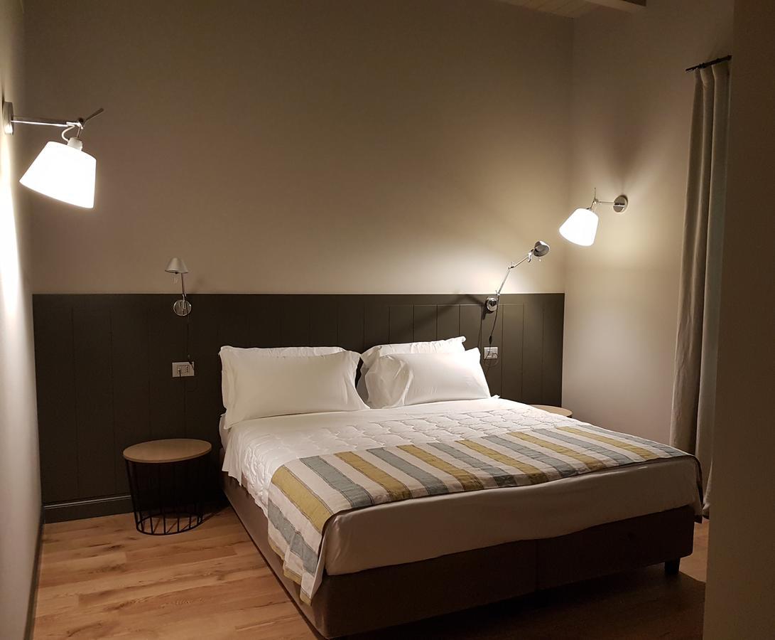 Locanda Ferro Uno, Golf Citta Di Asti Bagian luar foto